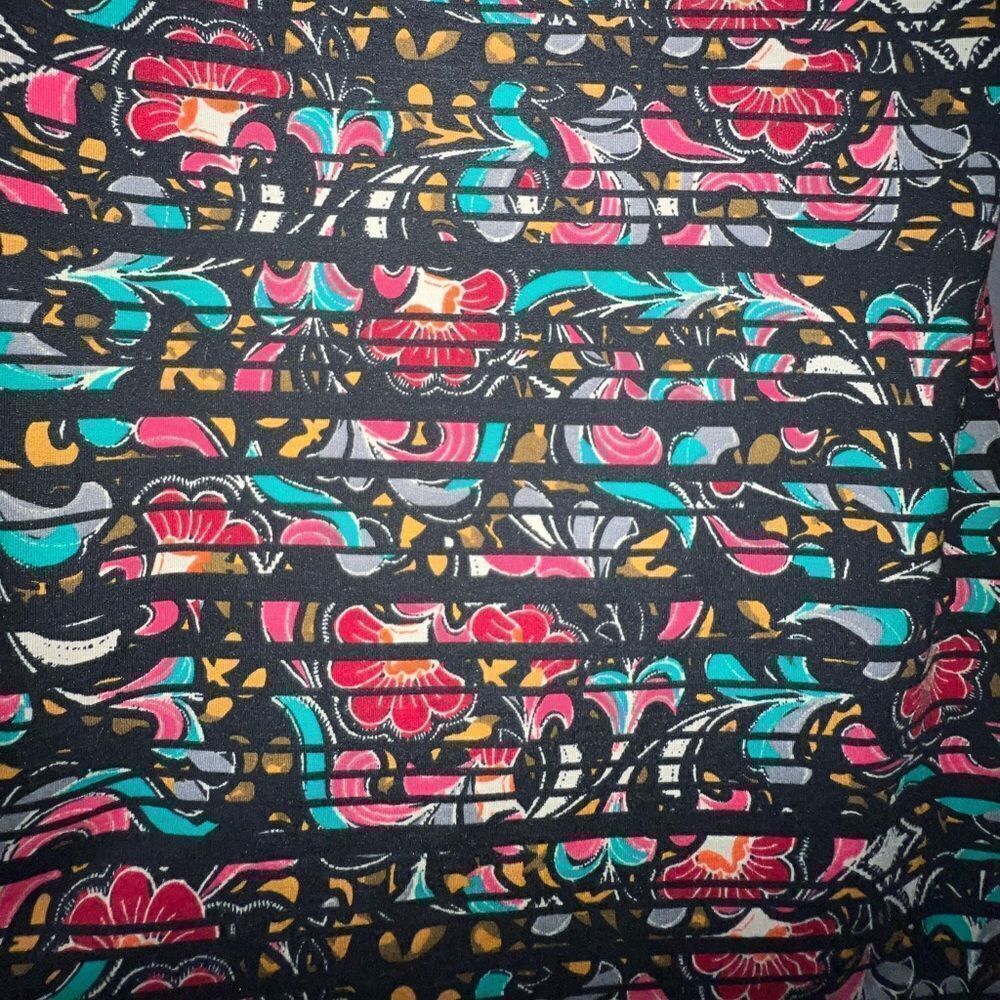 Lularoe Simple T XS - Picture 5 of 5